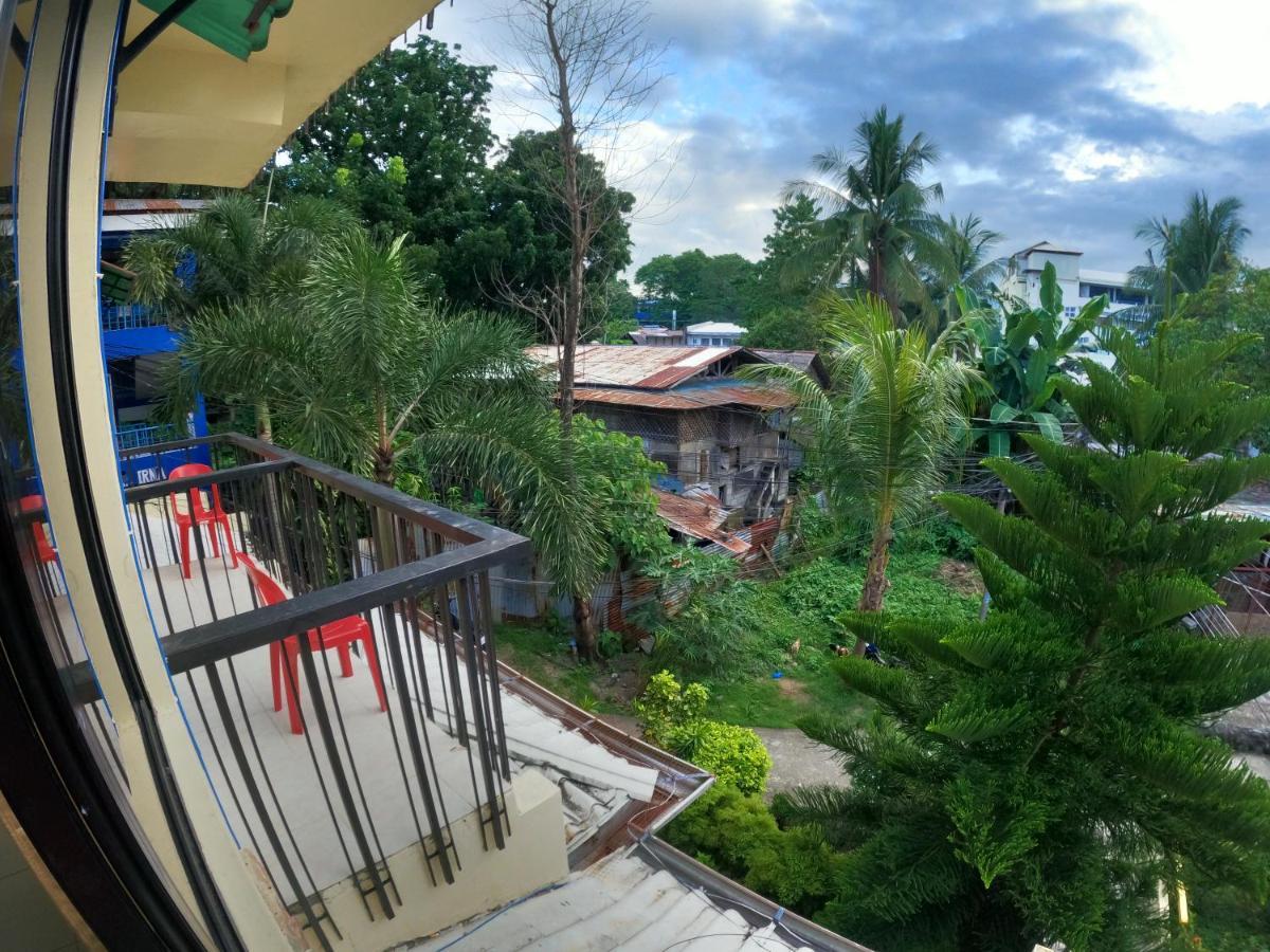 Antwet Backpacker'S Inn & Rooftop Bar Dumaguete City Kültér fotó